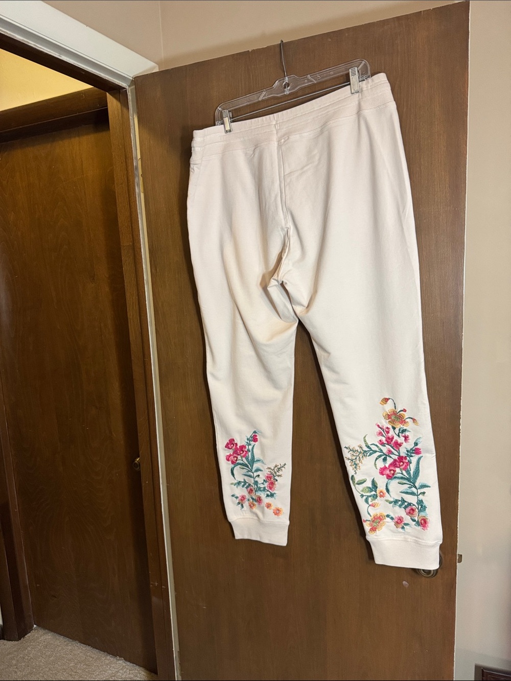 Johnny Was Floral Embroidered Joggers (sz XL) NWT